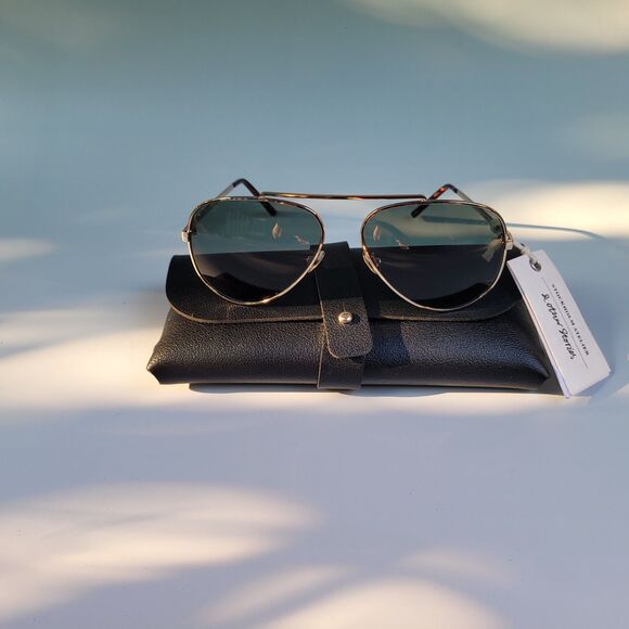 Stockholm Atelier & other stories sunglasses with case Old stock - Picture 9 of 12